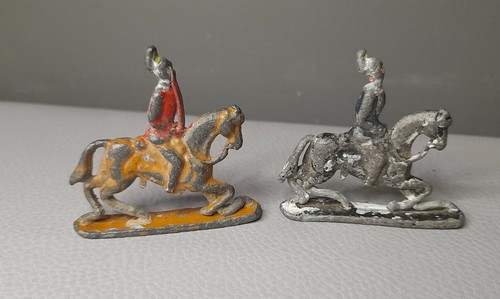 Vintage lead figures soldiers - vintage,