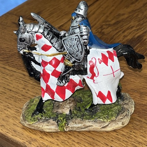 Figure sicilian knight on - ,