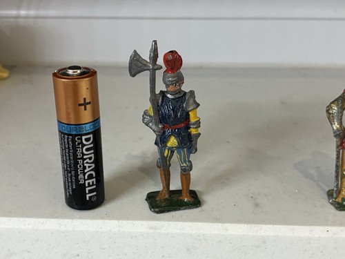 Vintage lead toy - lead, soldiers
