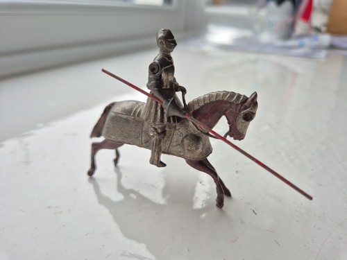 Britains knights the - britains, of