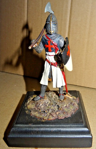 Niena similar medievil - similar,